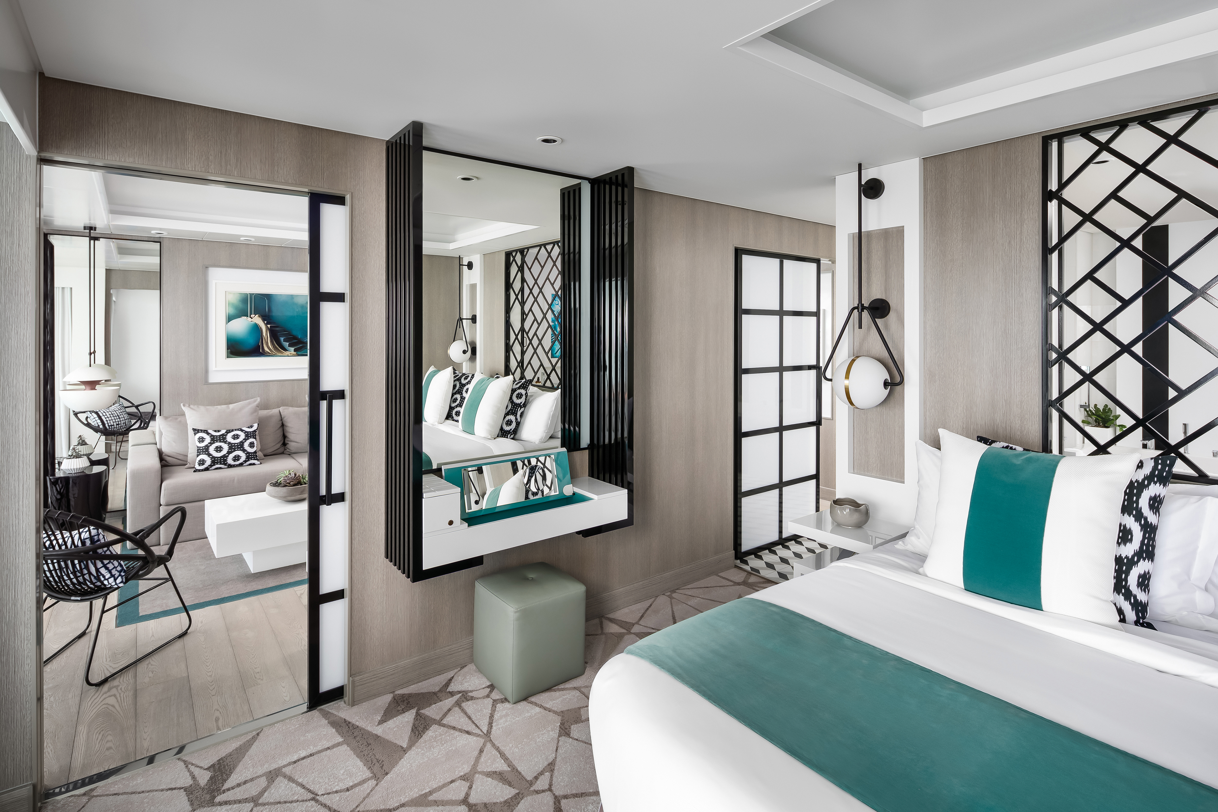 Celebrity Cruises Flora Royal Suite190514_celebritycruises-edge-day2-royalsuite-1_high_print.jpg